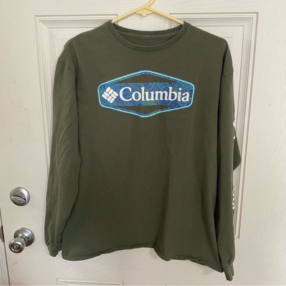 Columbia Men’s Medium Green Long Sleeve Logo Shirt